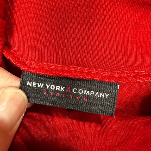 NY & CO Stretch Knit Turtleneck Top red rayon pleated top shirt, sz L GUC - Picture 2 of 5